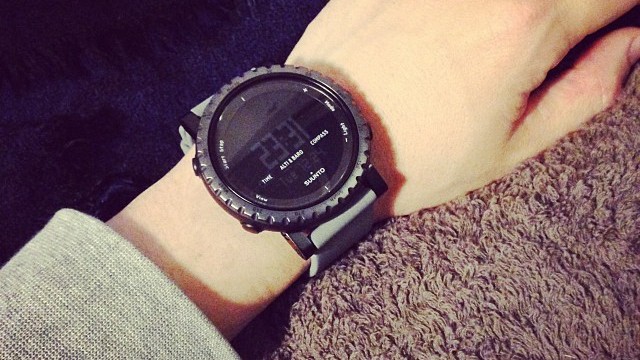 suunto dusk gray